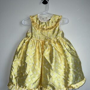 Yellow and white polka dot babydoll dress Girls Size 12 Months
